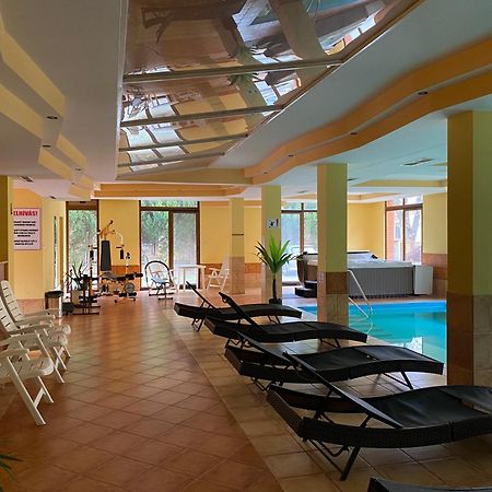 Dorina Wellness Apartman Siófok Exteriör bild