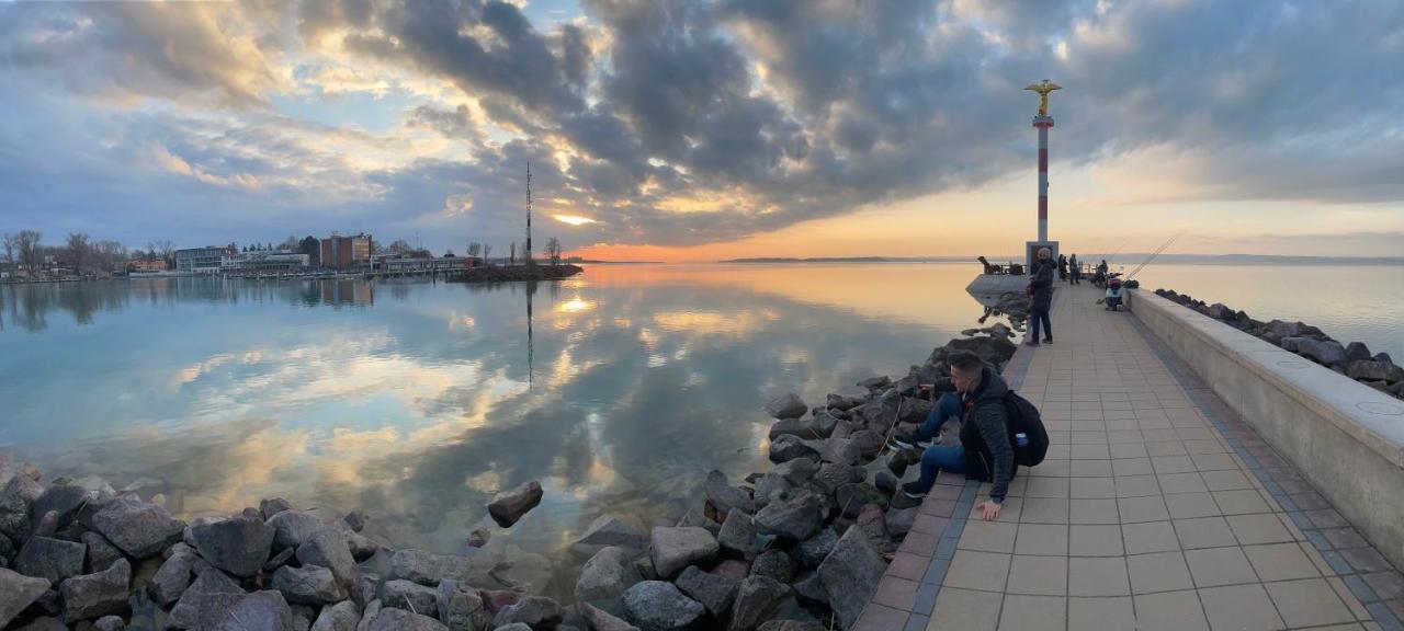 Dorina Wellness Apartman Siófok Exteriör bild