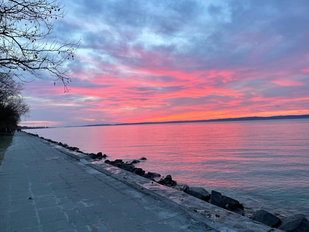Dorina Wellness Apartman Siófok Exteriör bild