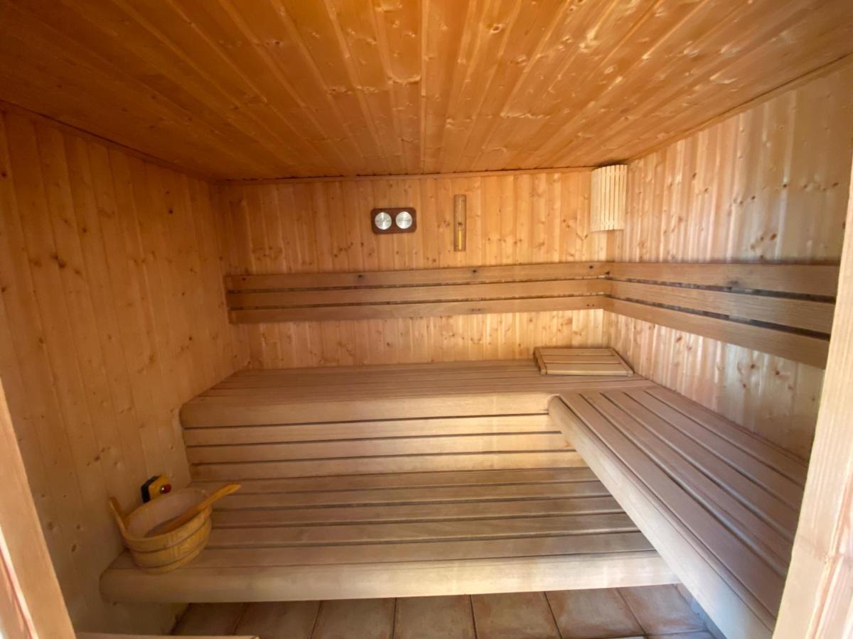 Dorina Wellness Apartman Siófok Exteriör bild