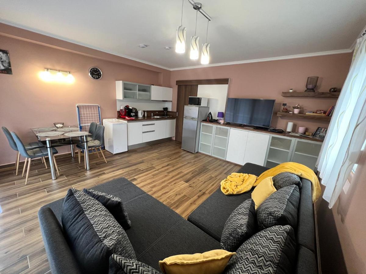 Dorina Wellness Apartman Siófok Exteriör bild