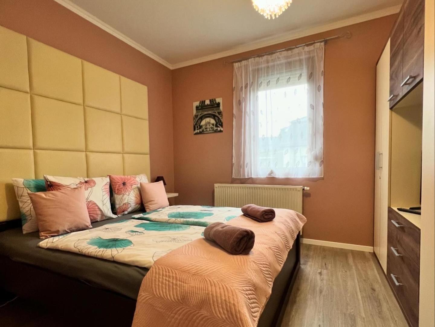 Dorina Wellness Apartman Siófok Exteriör bild