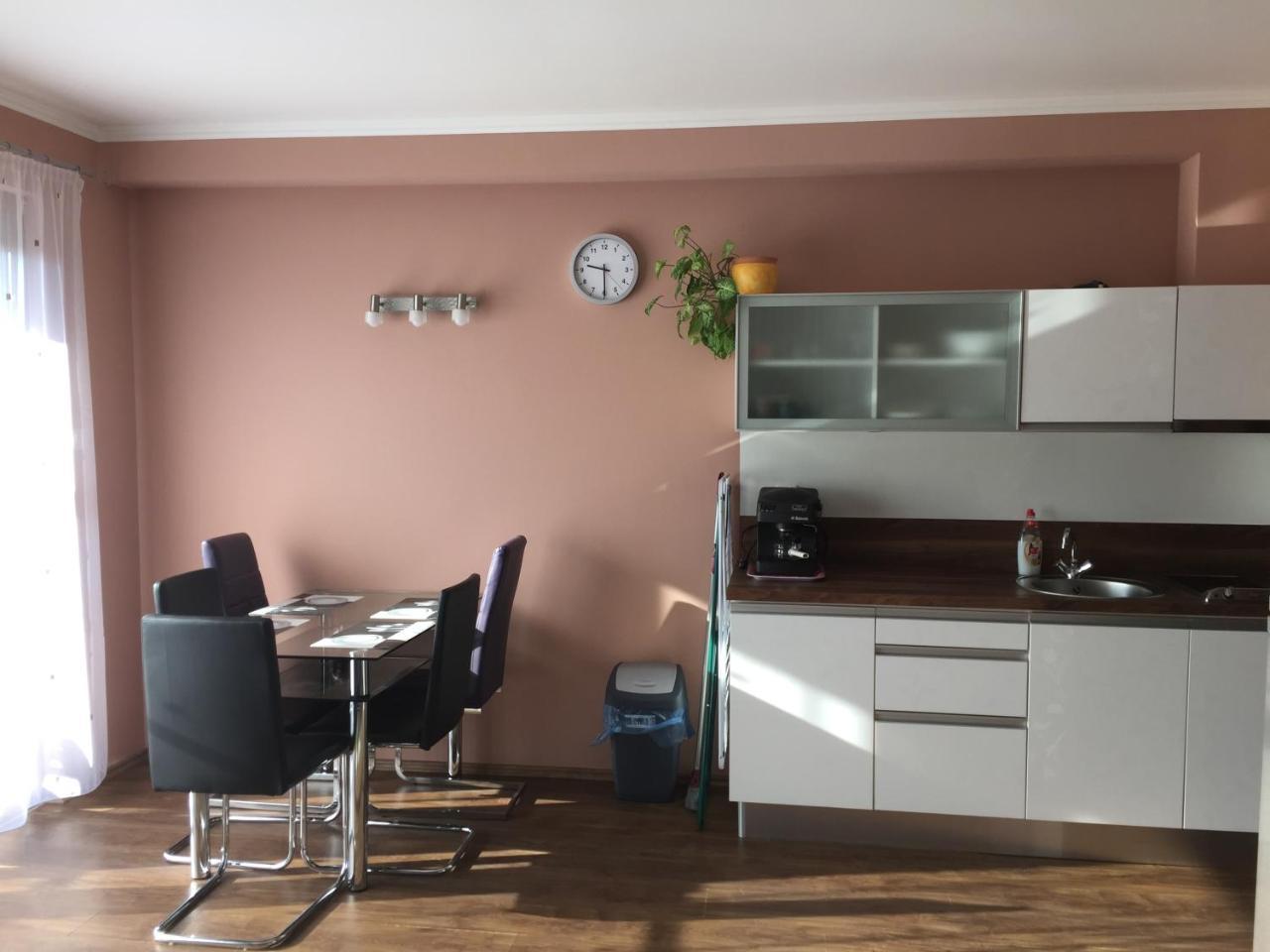 Dorina Wellness Apartman Siófok Exteriör bild